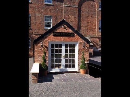 ホテルThe West Wing At Everleigh Manor エクステリア 写真